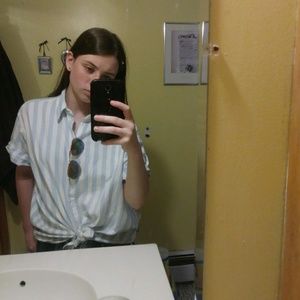 Meet your Posher, Alyssa